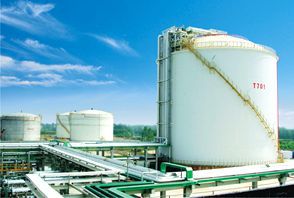 LNG tanker