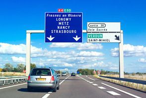 Aluminum traffic signs