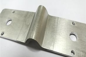 Battery flexible connection